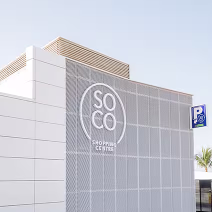 Imagen coche en parking de Soco