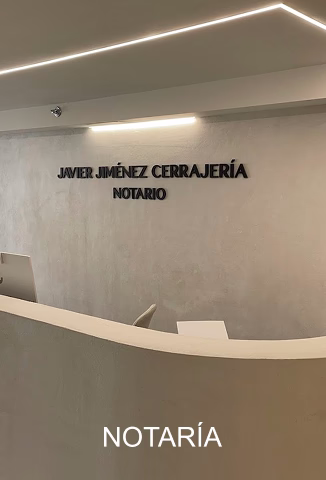 Interior de la notaría de Javier Jiménez Cerrajería